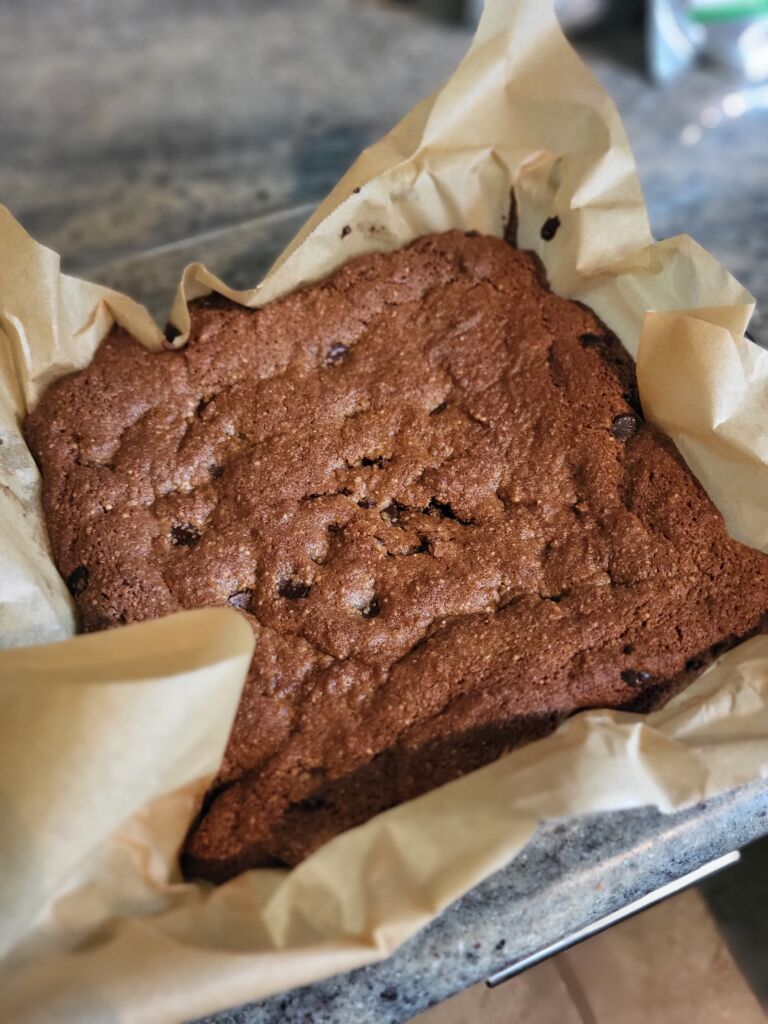 Crowd Pleaser - Chocolate Chip Cookie Bars